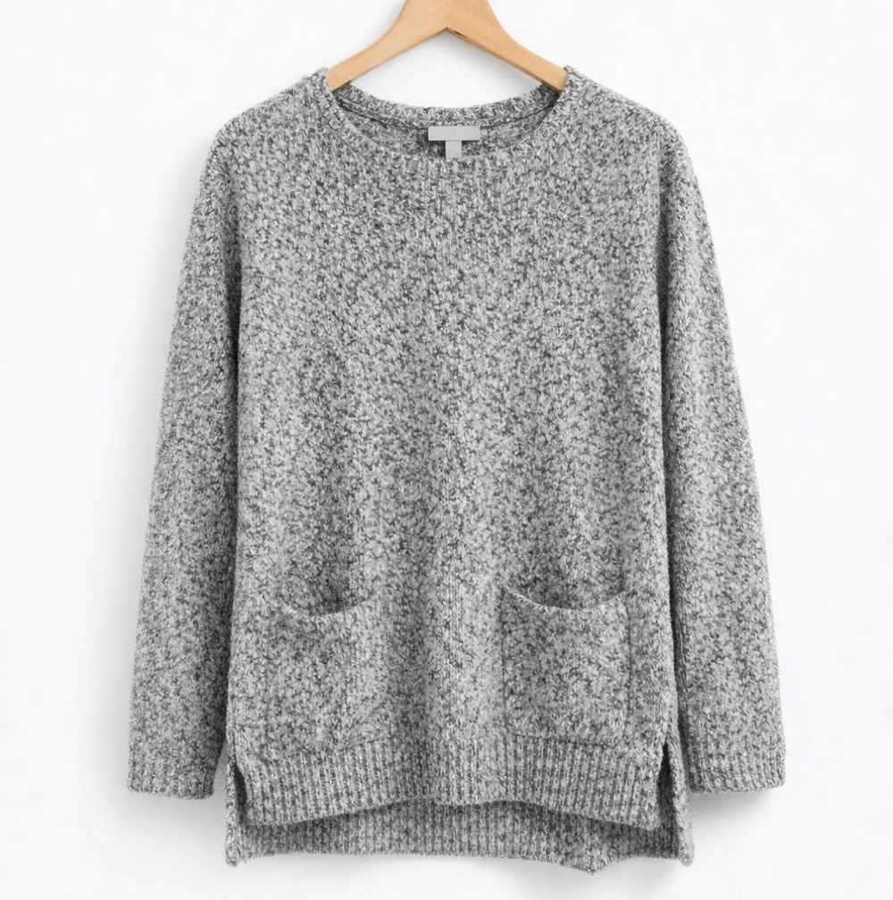 J.Jill Women's Gray Front Pockets knit Casual Chic comfy Sweater Size M.